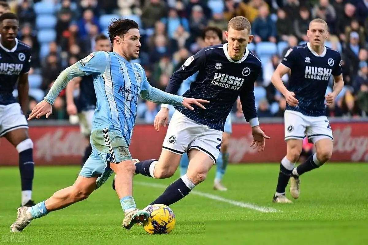 包含沃特福德主场失利，降级形势日益严峻的词条