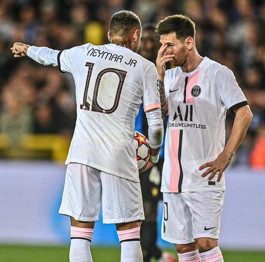 开云平台-关于巴黎圣日耳曼客场逼平，领跑小组积分榜的信息