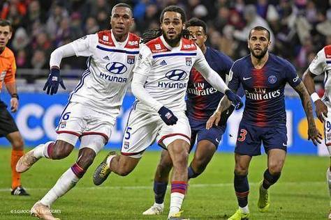 关于里尔客场不敌昂热，遭遇失利的信息