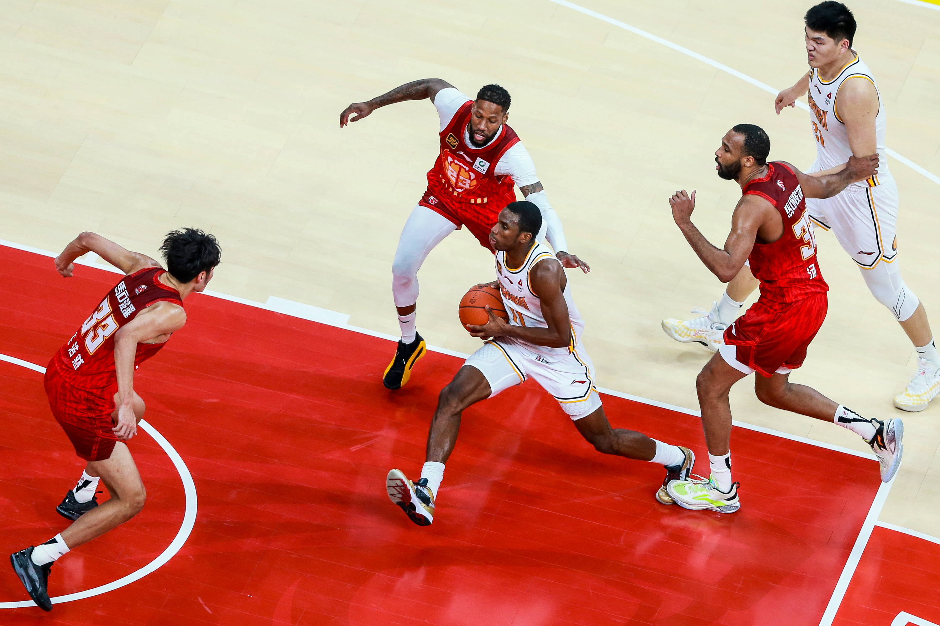 关于热门赛事:球场上的激情对决的信息 关于热门赛事:球场上的激情对决的信息