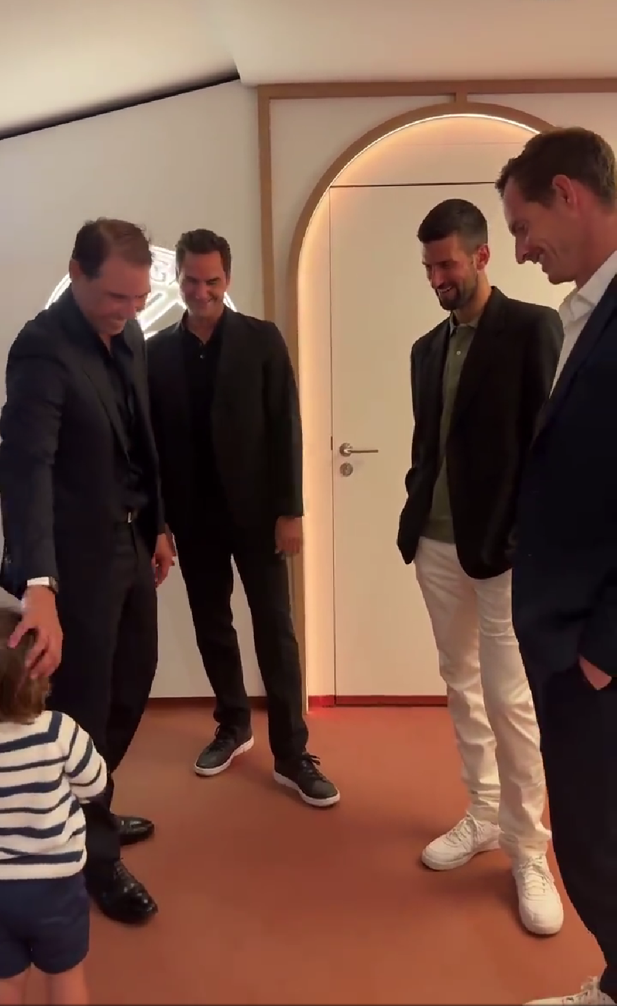 日本网球队横扫英国网球队，纳达尔一己之力扛起全队的简单介绍