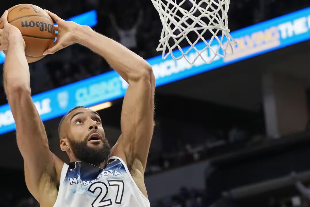 关于魔术力克雷霆，戈贝尔点燃赛场的信息