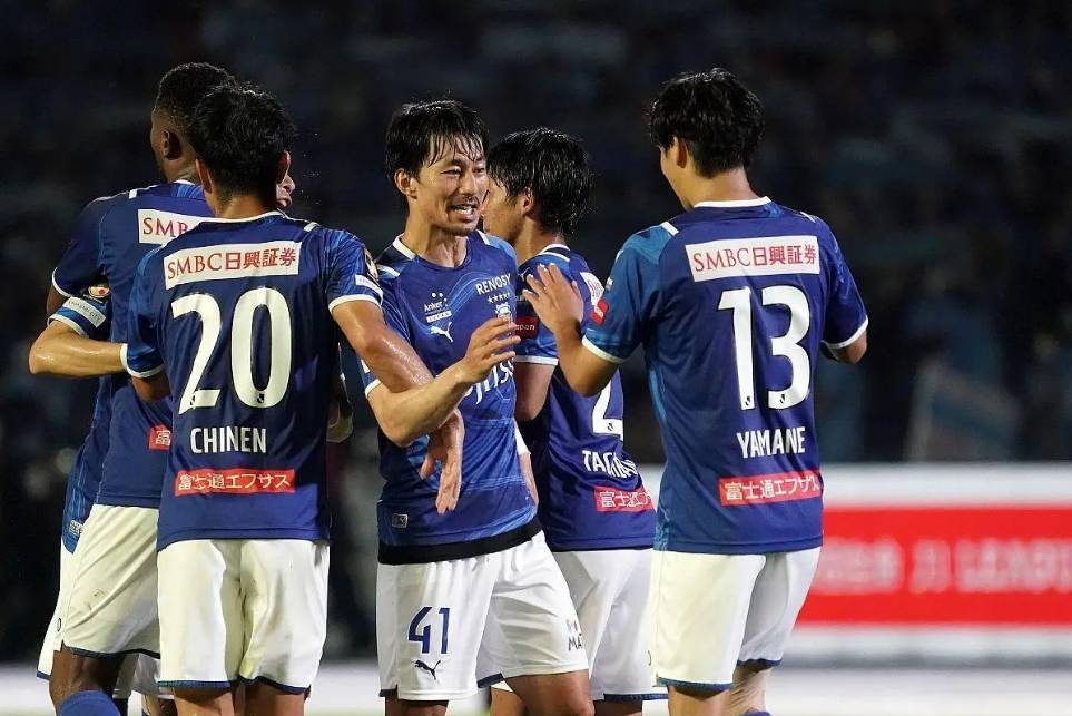 广岛三箭击败对手，晋级亚冠16强的简单介绍