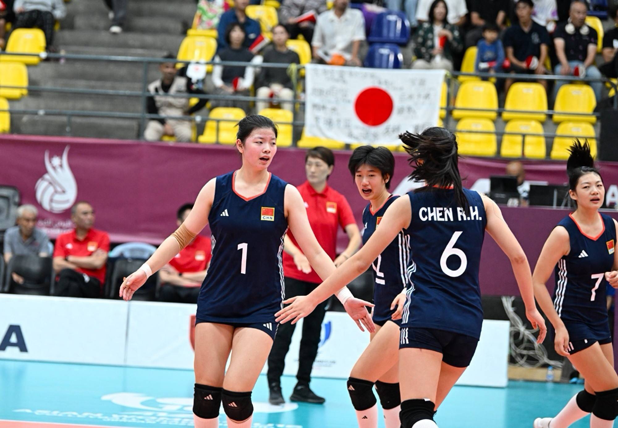 中国队险胜日本队,波尔状态火热 中国队险胜日本队,波尔状态火热