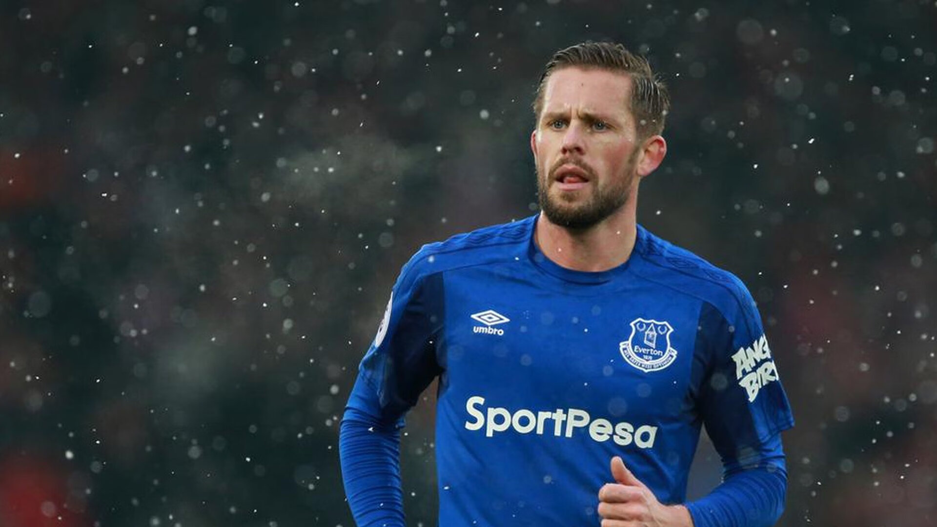 当罗马血拼日本,哈弗茨的压制级发挥如何诠释足球的文明征服